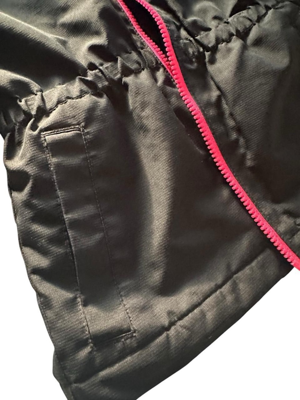 Nike Girls Black Pink Hooded Jacket Size 4 XS 3-4Y - Picture 3 of 8